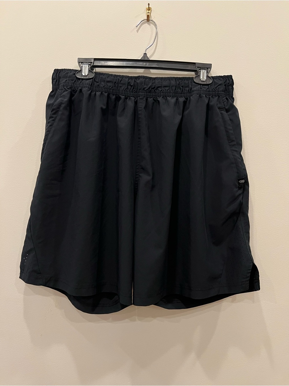 LEG3ND Men's Black Athletic Shorts XL Elastic Waist Zipper Pocket Gym Training